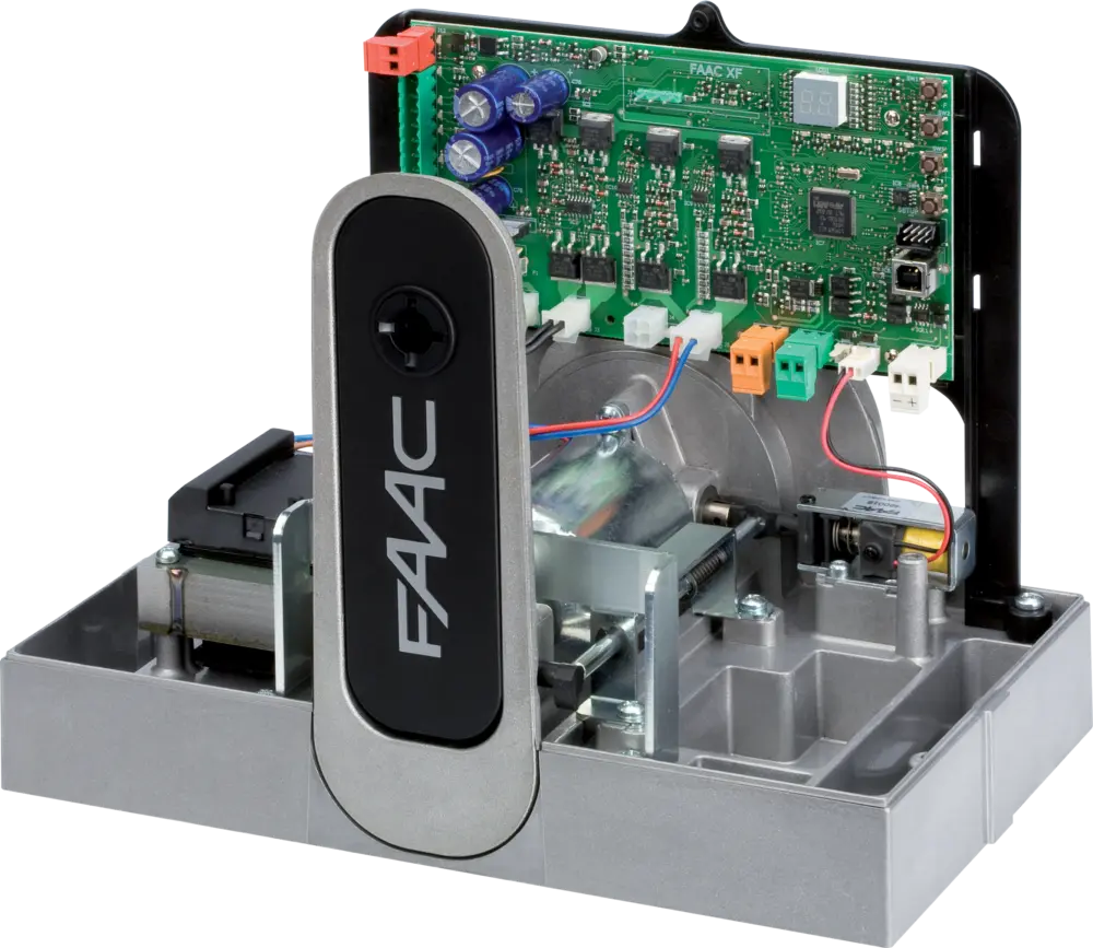 E721